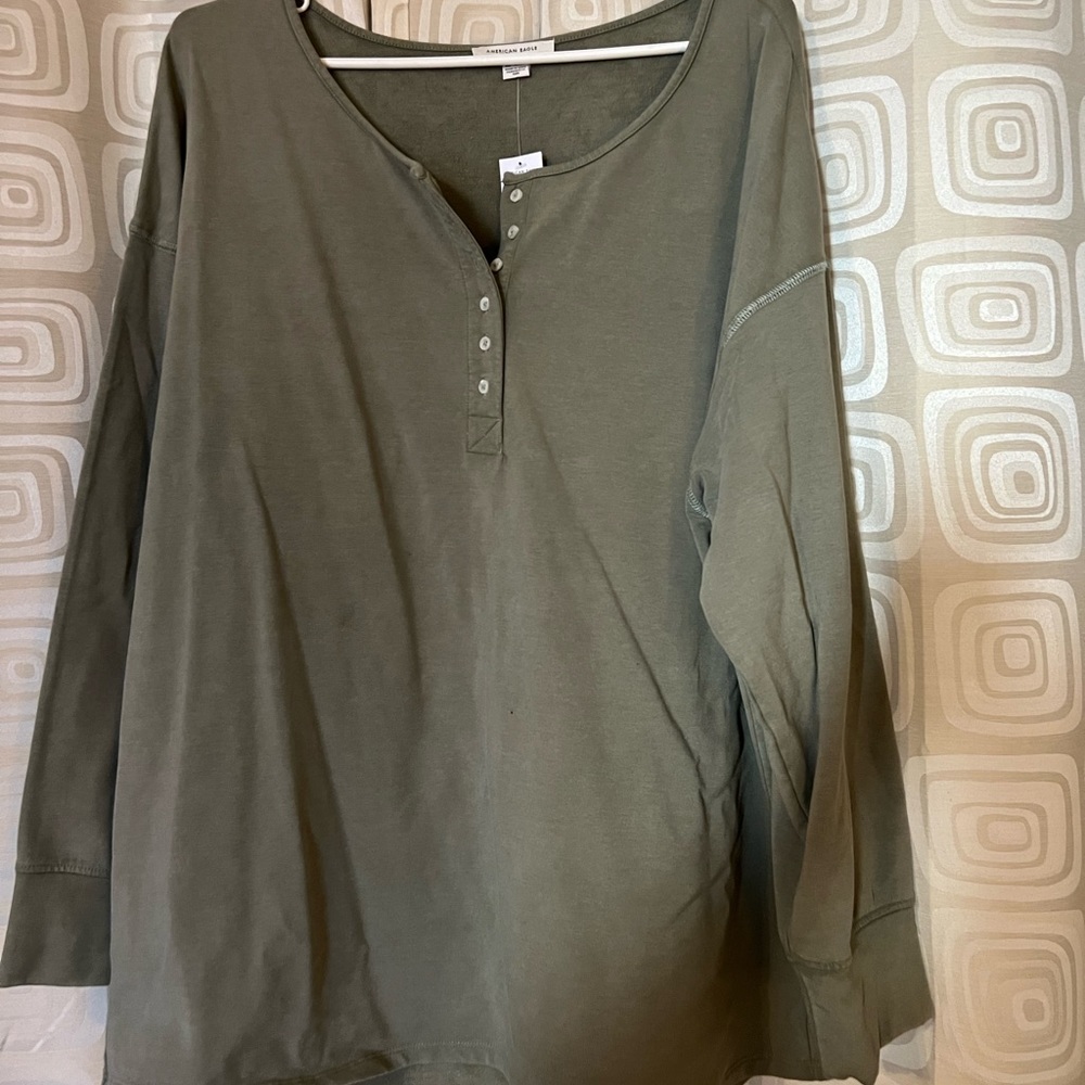 AEO Henley